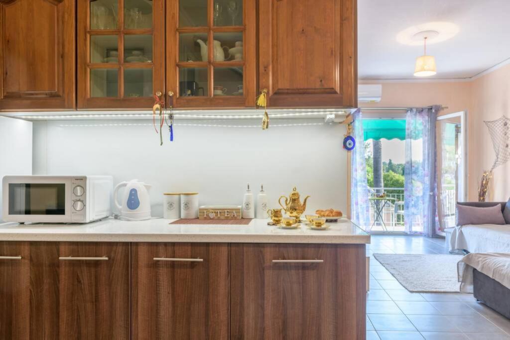 Bright Newly Renovated Apt Near Beach & Center+Ac Anemomylos Екстер'єр фото